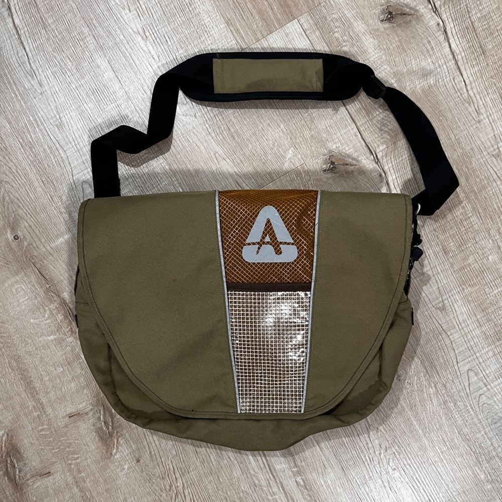 ARKEL Khaki Messenger Bag with BIKE CLIPS